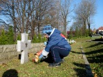 Dzieci z zerwki odwiedzaj cmentarz w Rymanowie - fot. A. Szul ::  17
